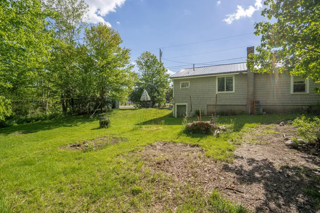 2415 Sanford Road Wells ME 04090