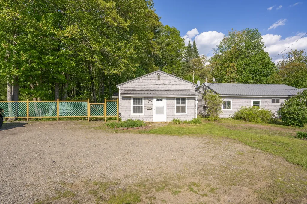 2415 Sanford Road Wells ME 04090