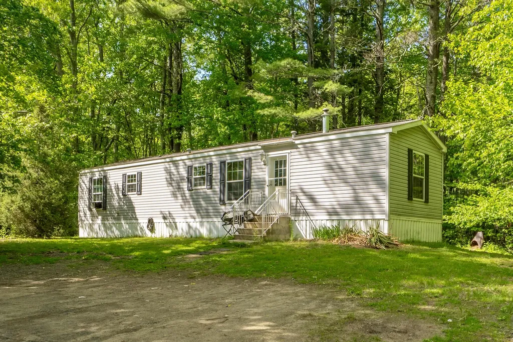 2415 Sanford Road Wells ME 04090