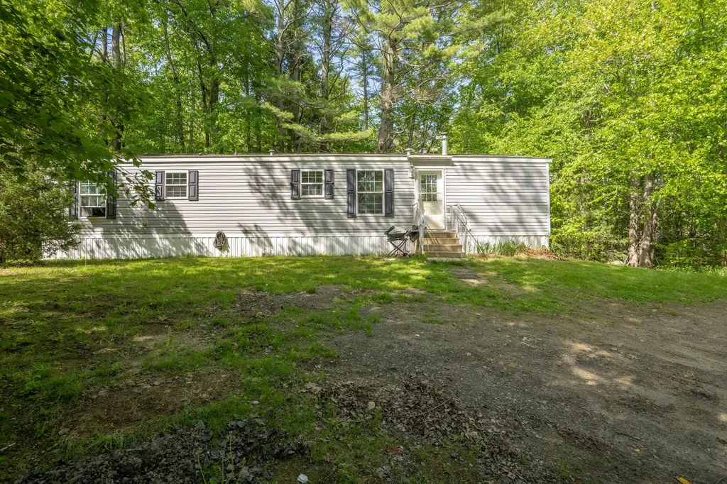 2415 Sanford Road Wells ME 04090