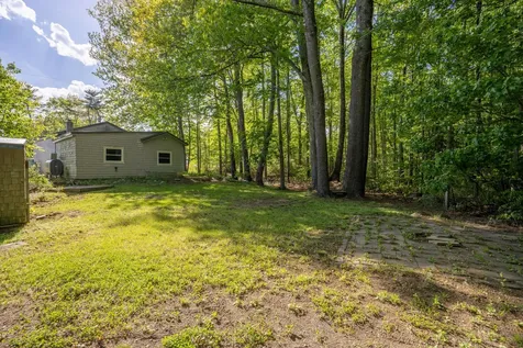 2415 Sanford Road Wells ME 04090