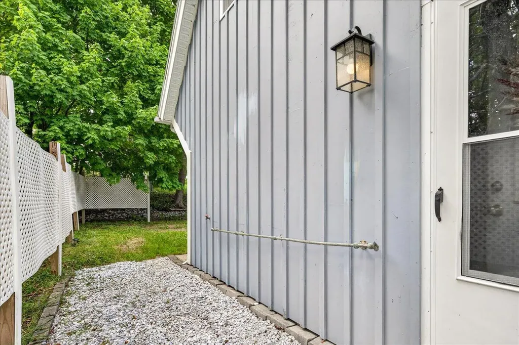 282 Sunset Road Deer Isle ME 04627