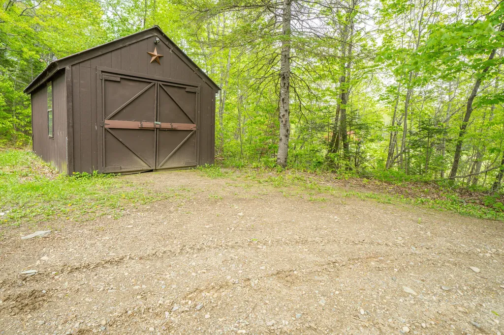 179 Page Road Jackson ME 04921