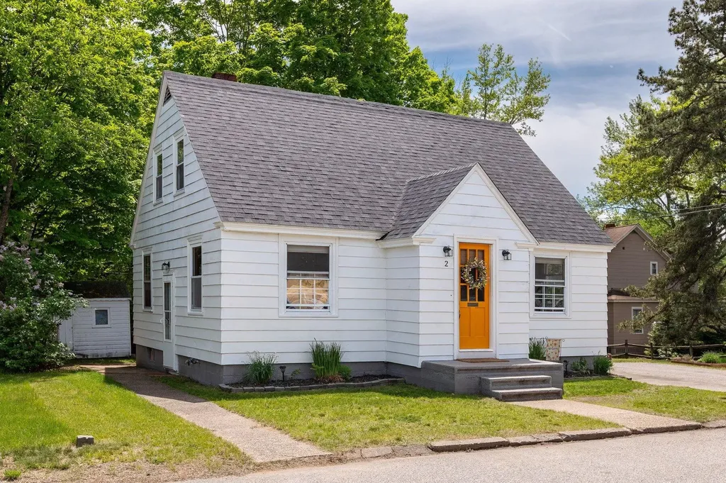 2 Gove Street Sanford ME 04073