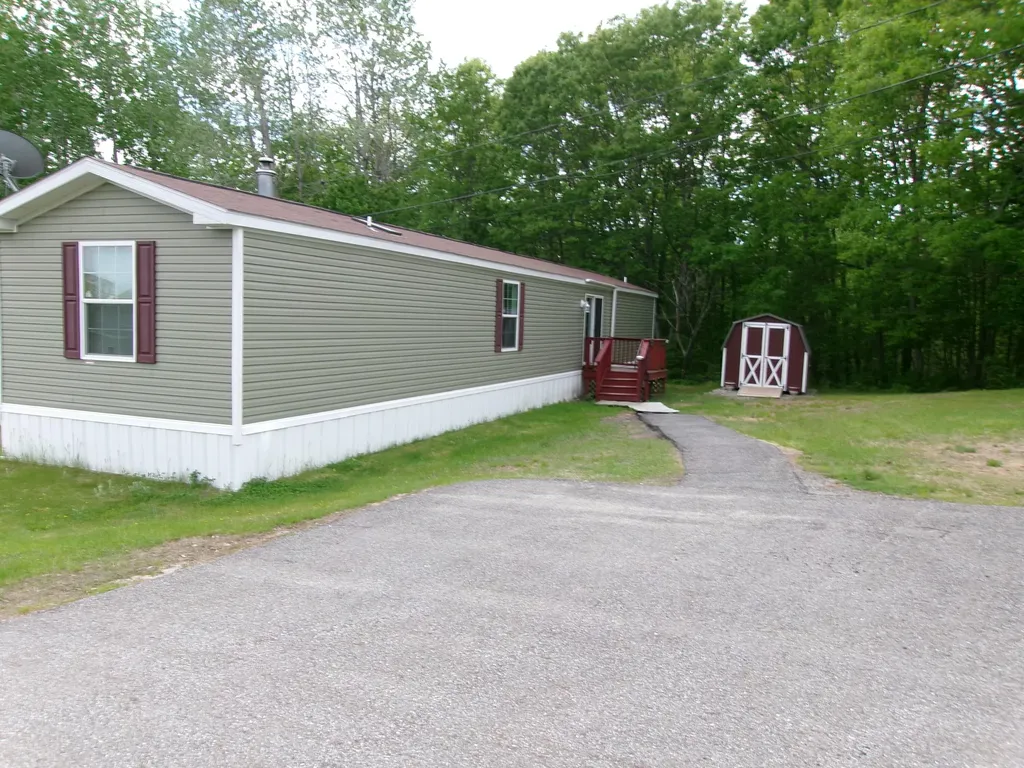 1 Gilmore Drive Topsham ME 04086