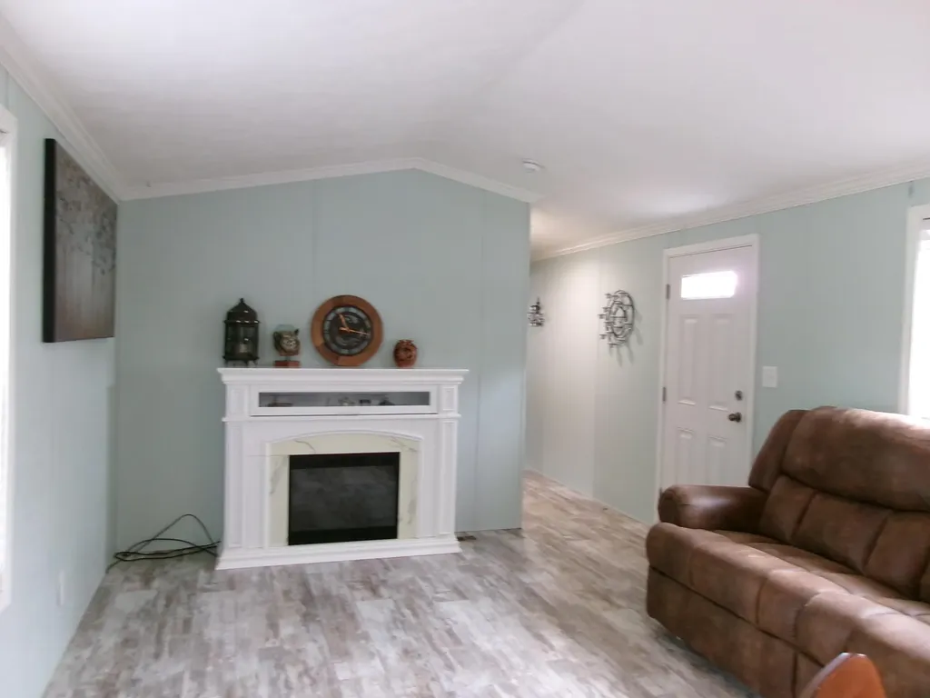 1 Gilmore Drive Topsham ME 04086