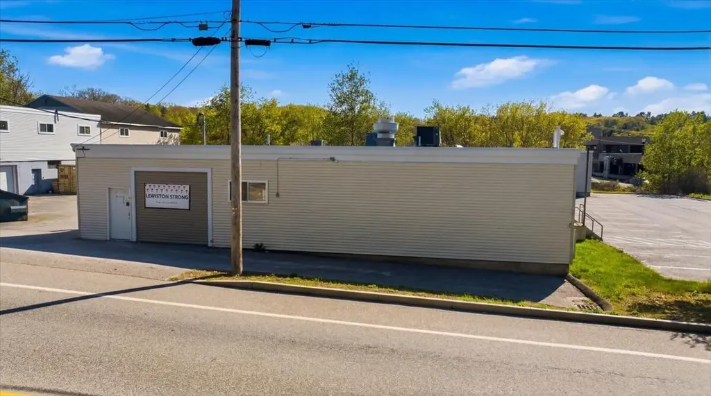551 Lincoln Street Lewiston ME 04240