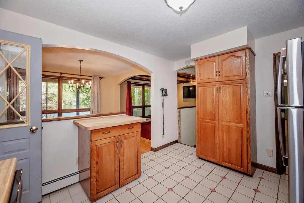 18 Briggs Lane Livermore ME 04253