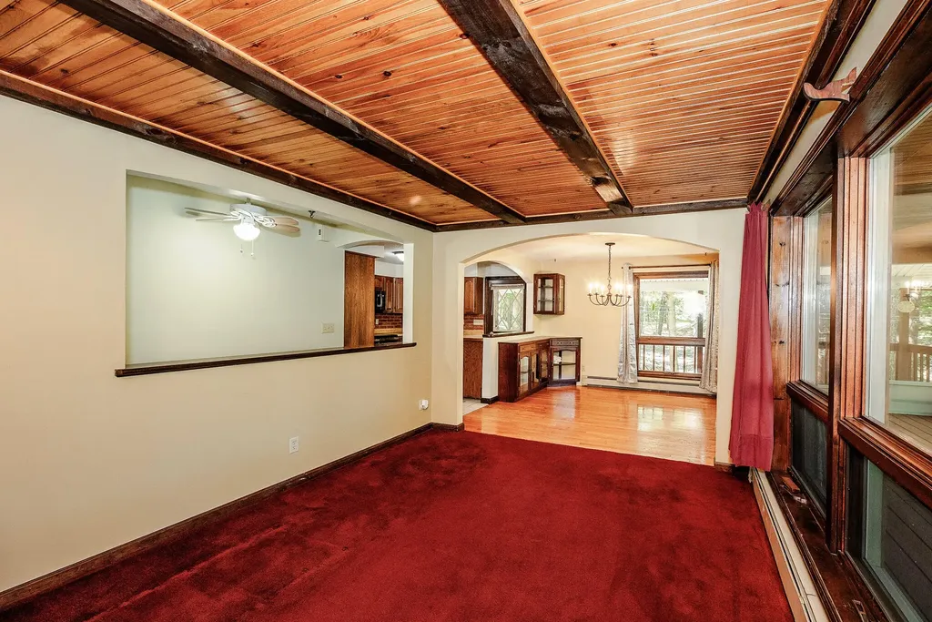 18 Briggs Lane Livermore ME 04253