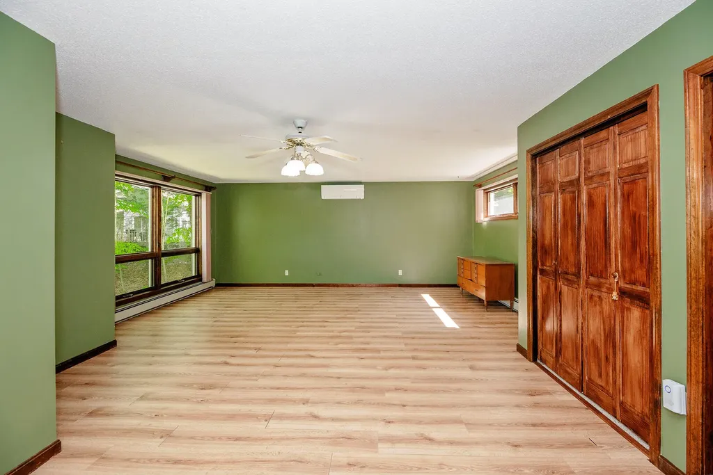 18 Briggs Lane Livermore ME 04253