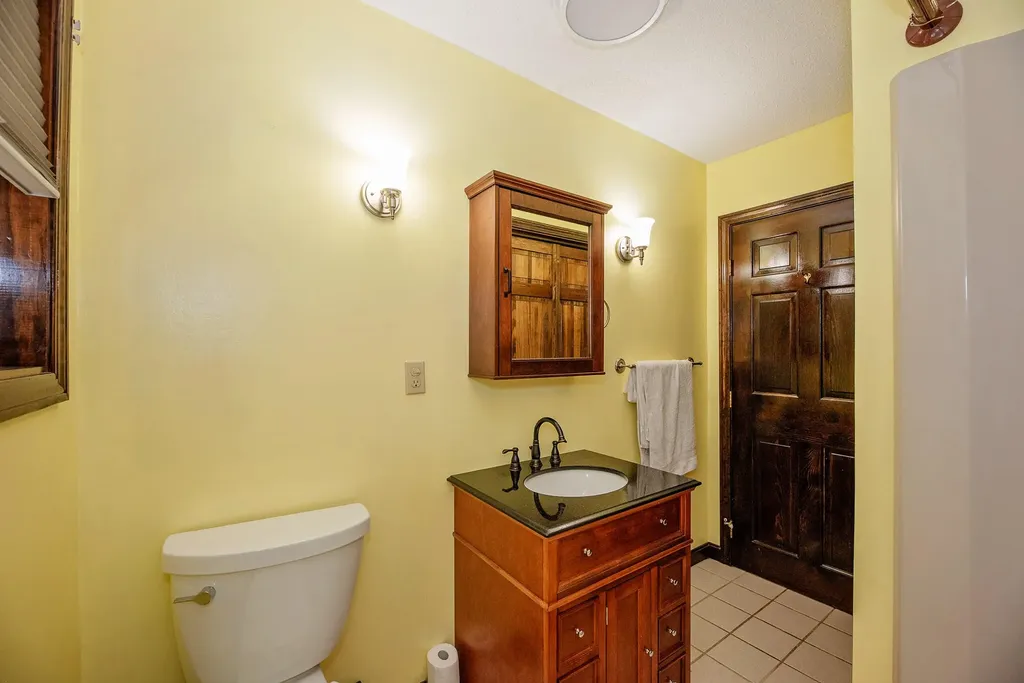 18 Briggs Lane Livermore ME 04253