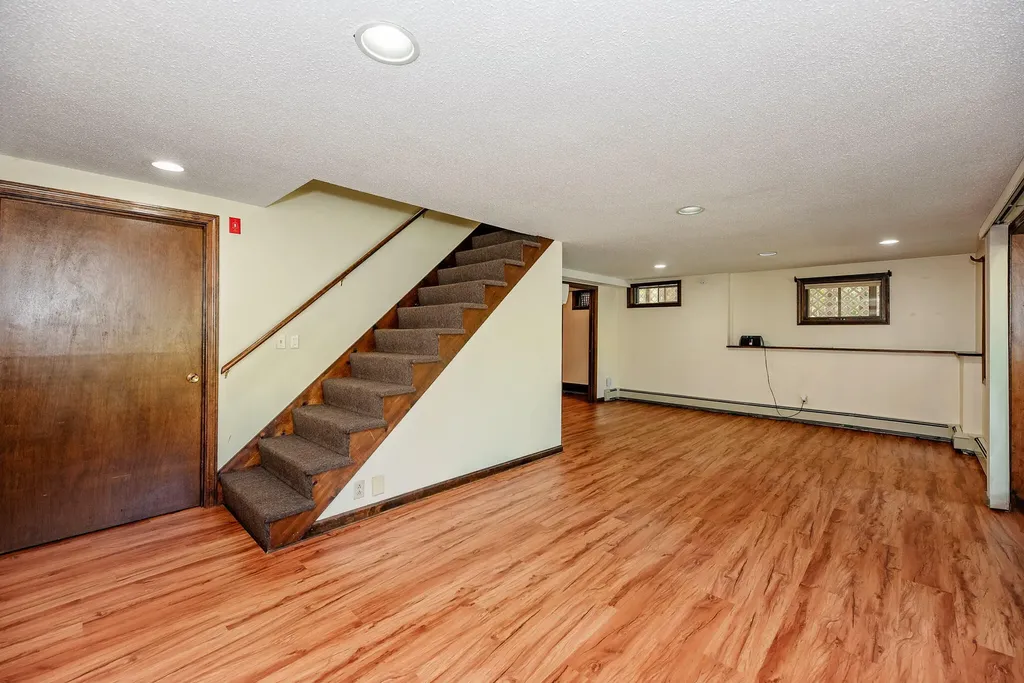 18 Briggs Lane Livermore ME 04253