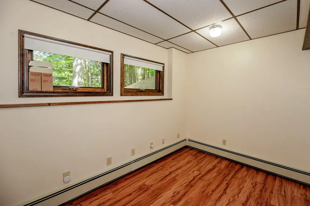 18 Briggs Lane Livermore ME 04253