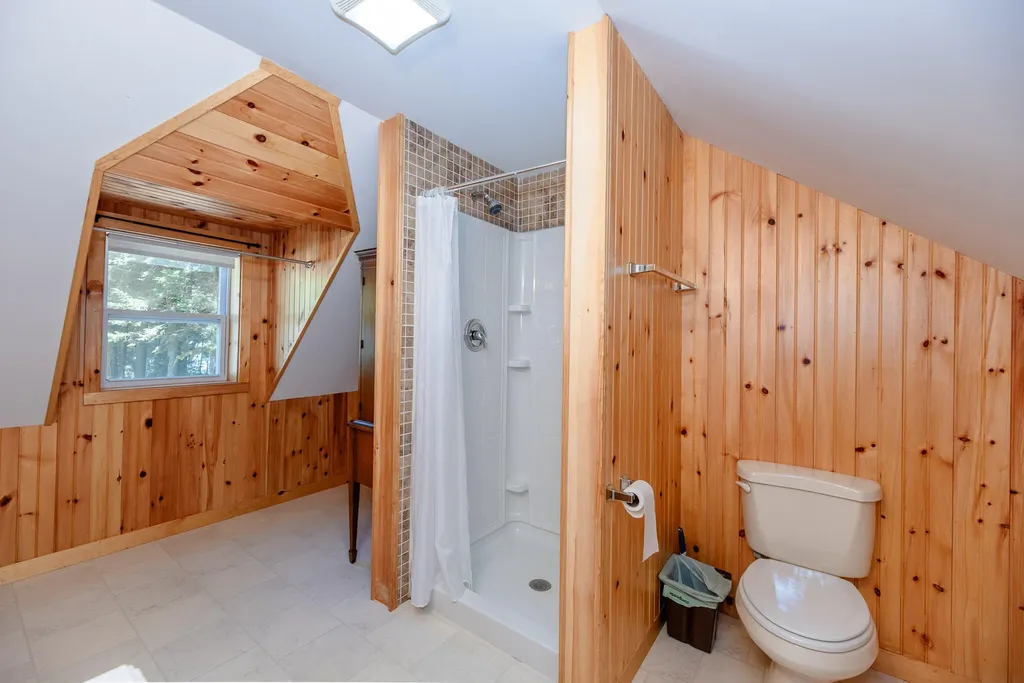 18 Briggs Lane Livermore ME 04253