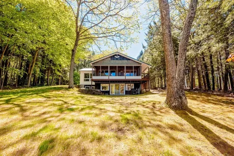 18 Briggs Lane Livermore ME 04253