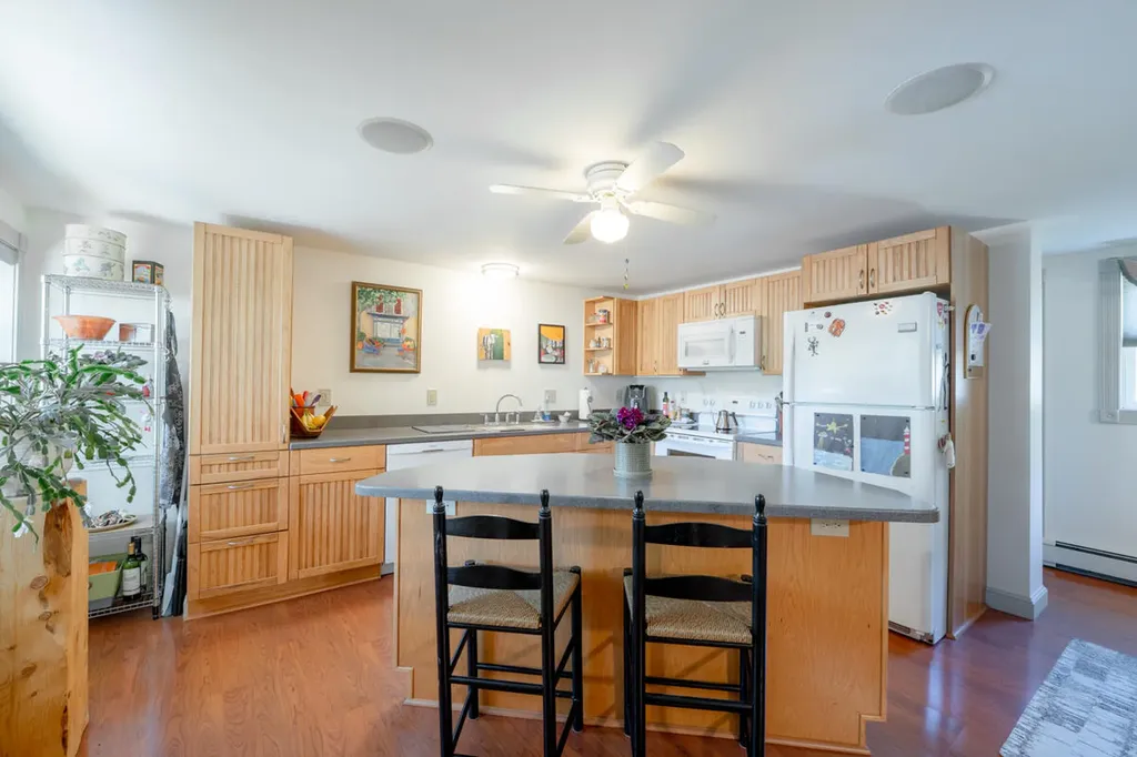 67 Winter Street Topsham ME 04086