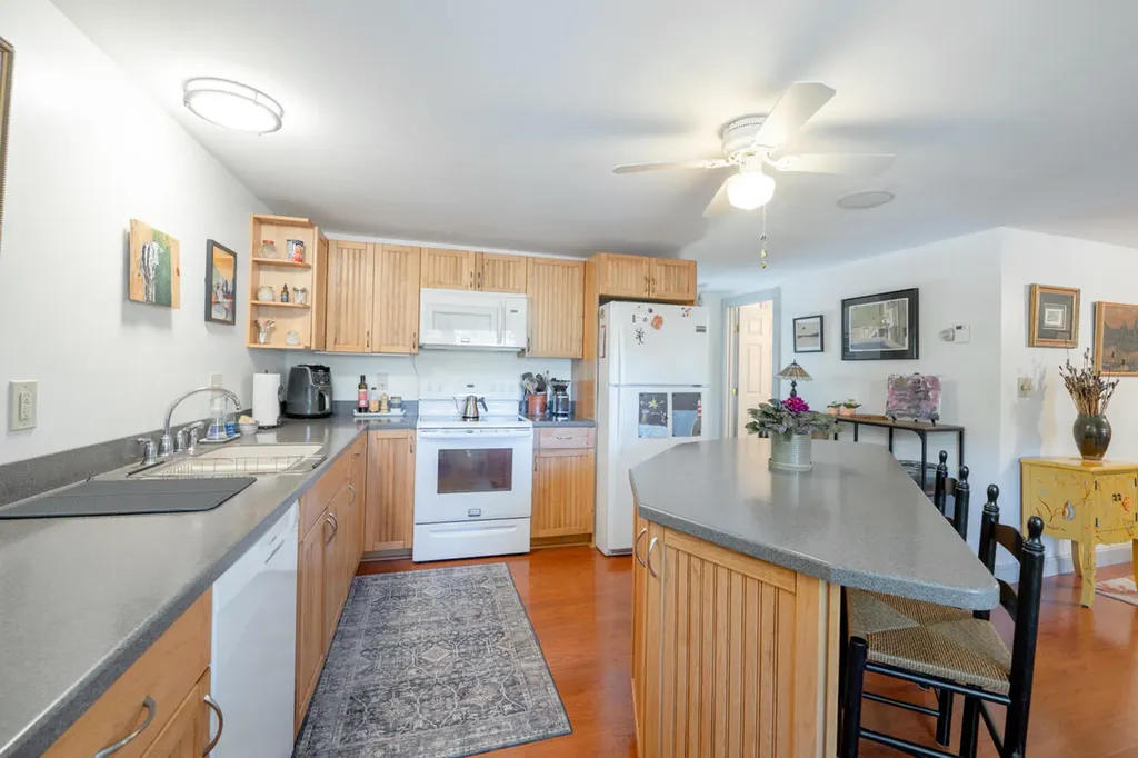 67 Winter Street Topsham ME 04086