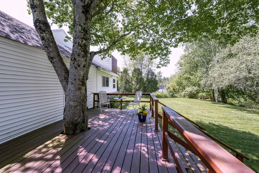 67 Winter Street Topsham ME 04086