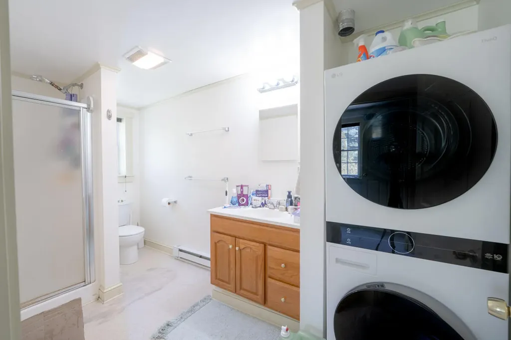 67 Winter Street Topsham ME 04086