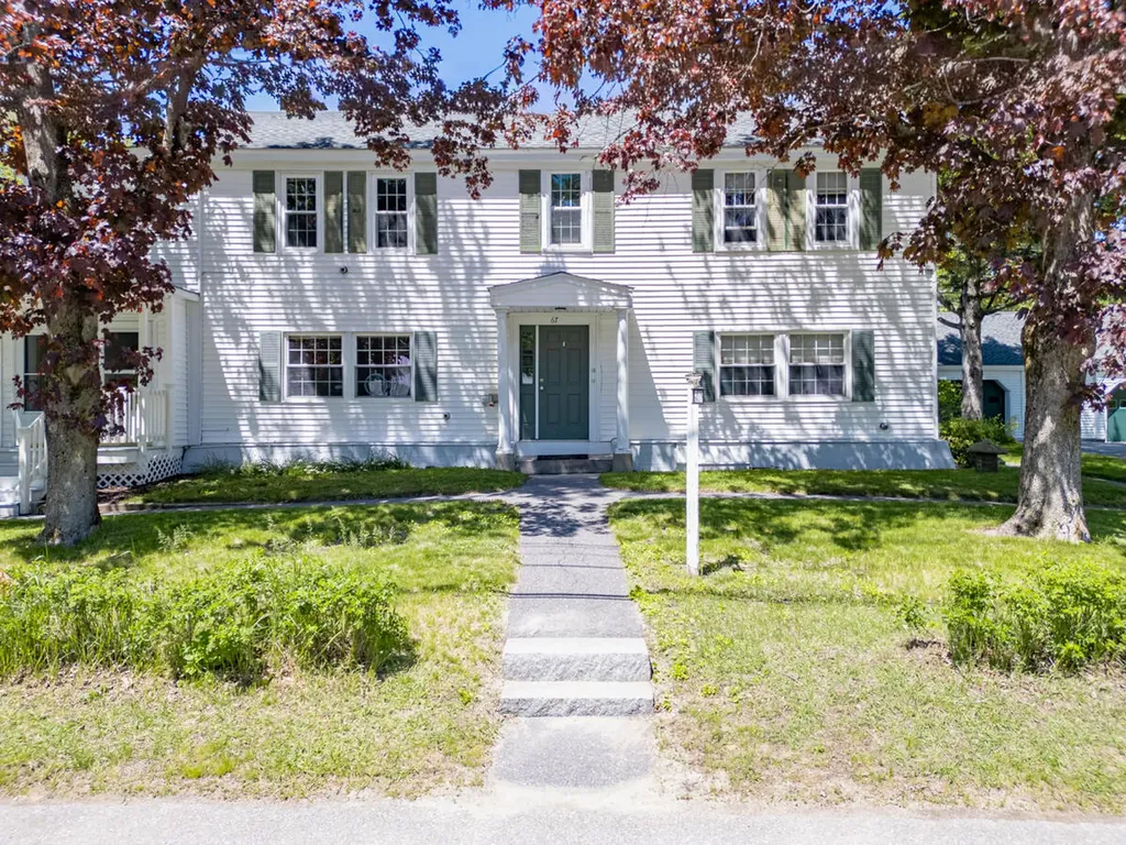 67 Winter Street Topsham ME 04086