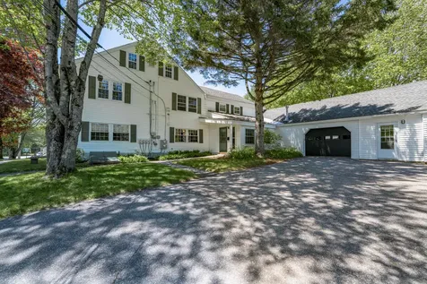 67 Winter Street Topsham ME 04086