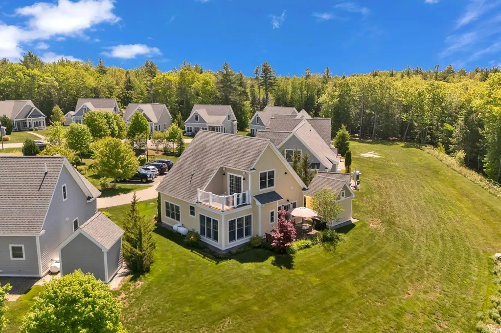 27 Ranger Lane Arundel ME 04046