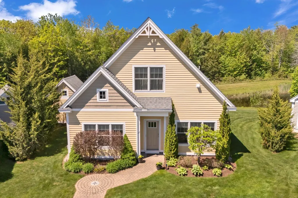 27 Ranger Lane Arundel ME 04046
