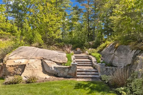27 Ranger Lane Arundel ME 04046