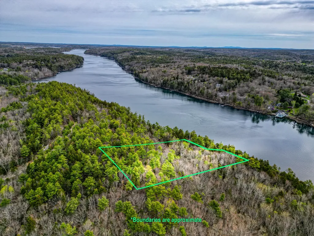 16 Otter Lane Westport Island ME 04578