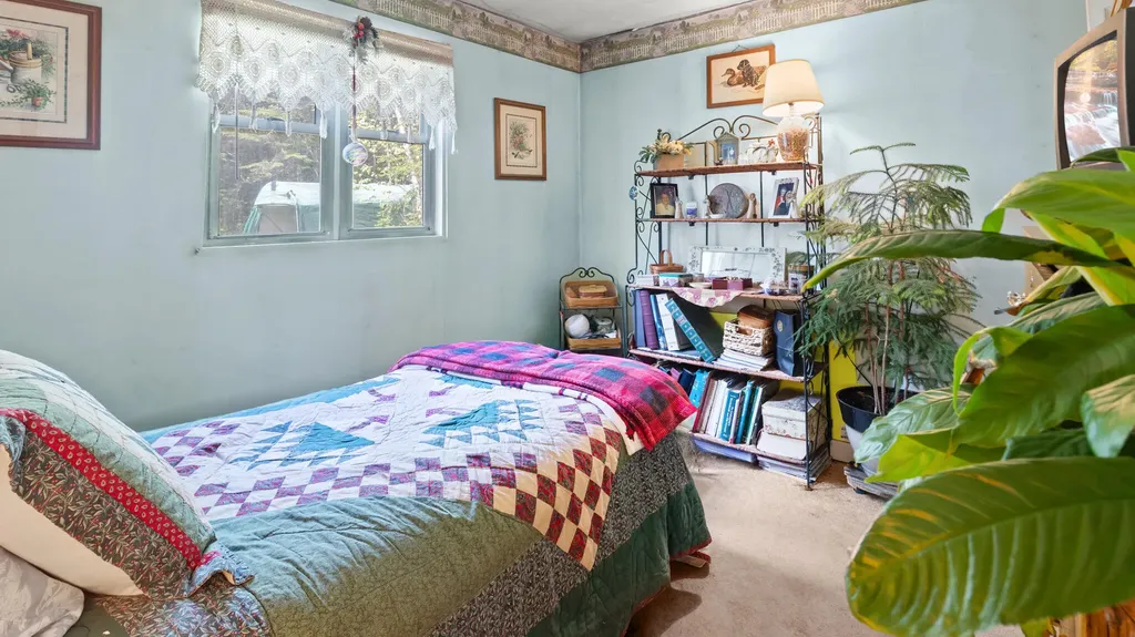 89 Dill Road Stetson ME 04488