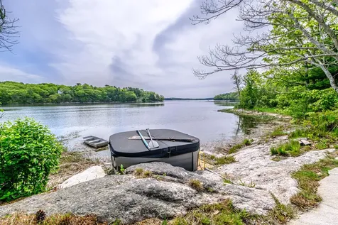 6 Egret Point Phippsburg ME 04562