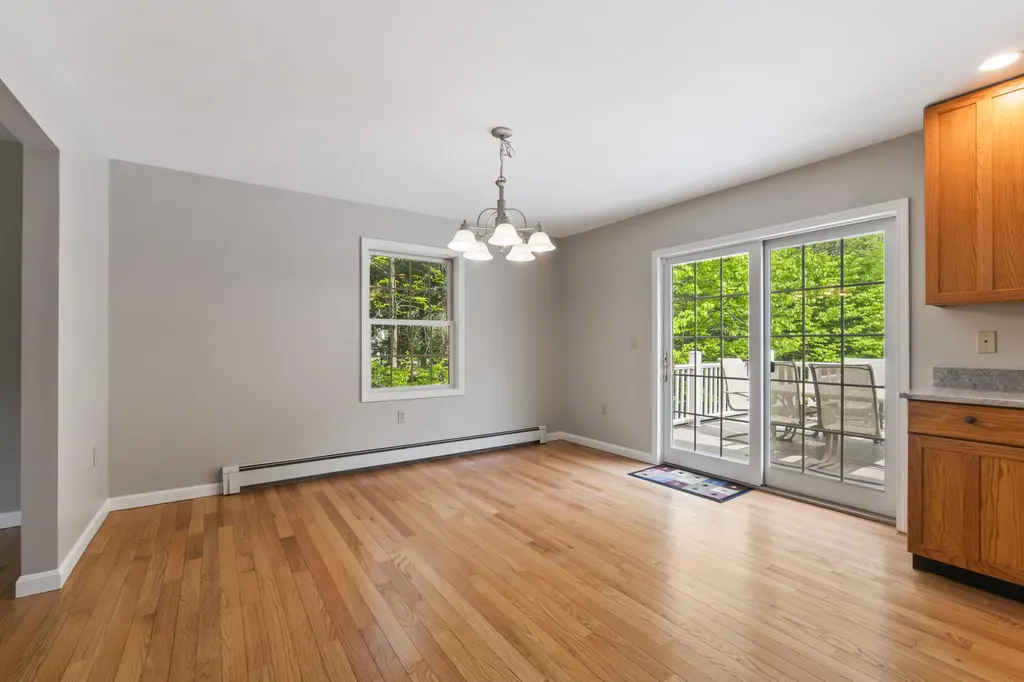 9 Tyrawley Road Farmingdale ME 04344