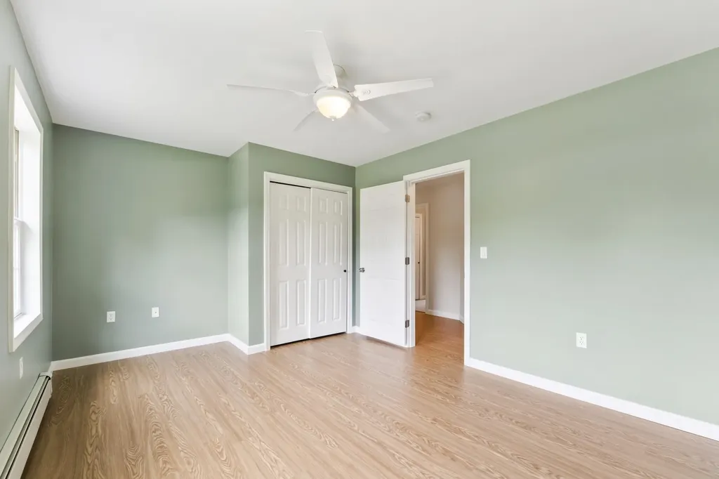 9 Tyrawley Road Farmingdale ME 04344