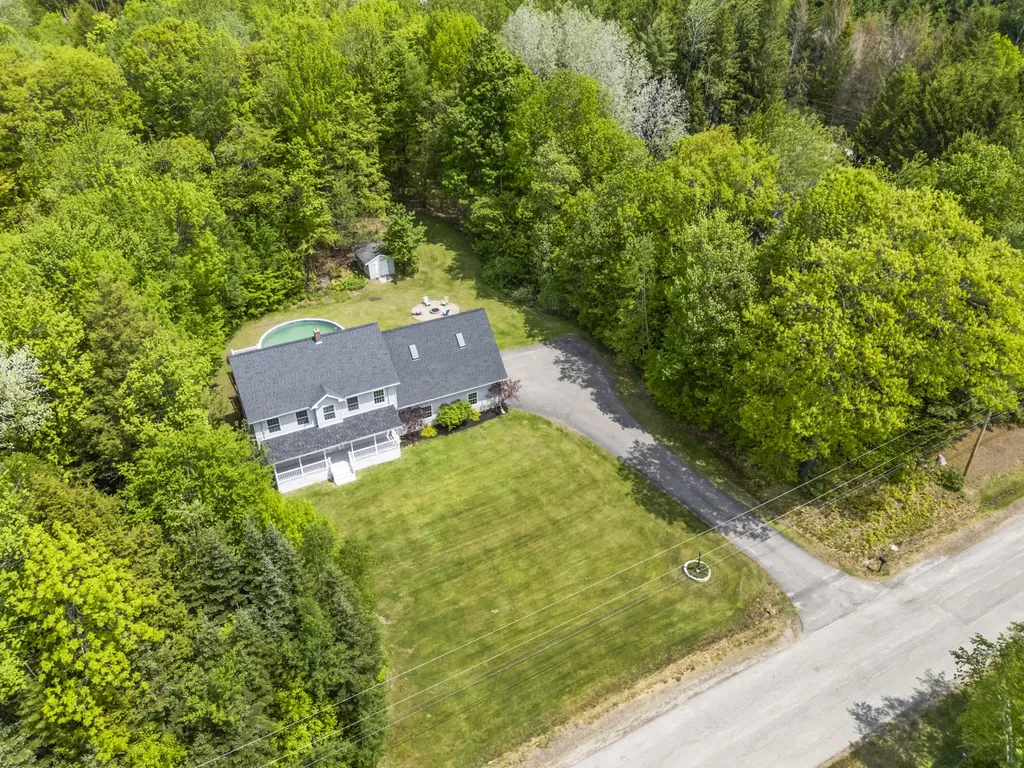 9 Tyrawley Road Farmingdale ME 04344