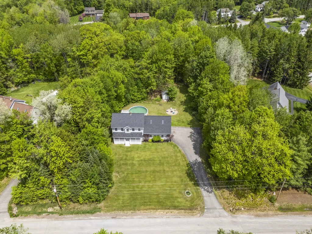 9 Tyrawley Road Farmingdale ME 04344