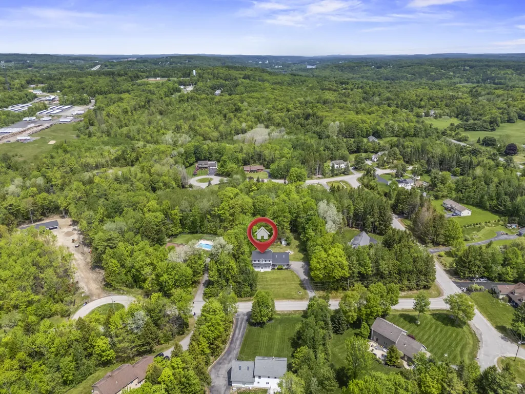 9 Tyrawley Road Farmingdale ME 04344