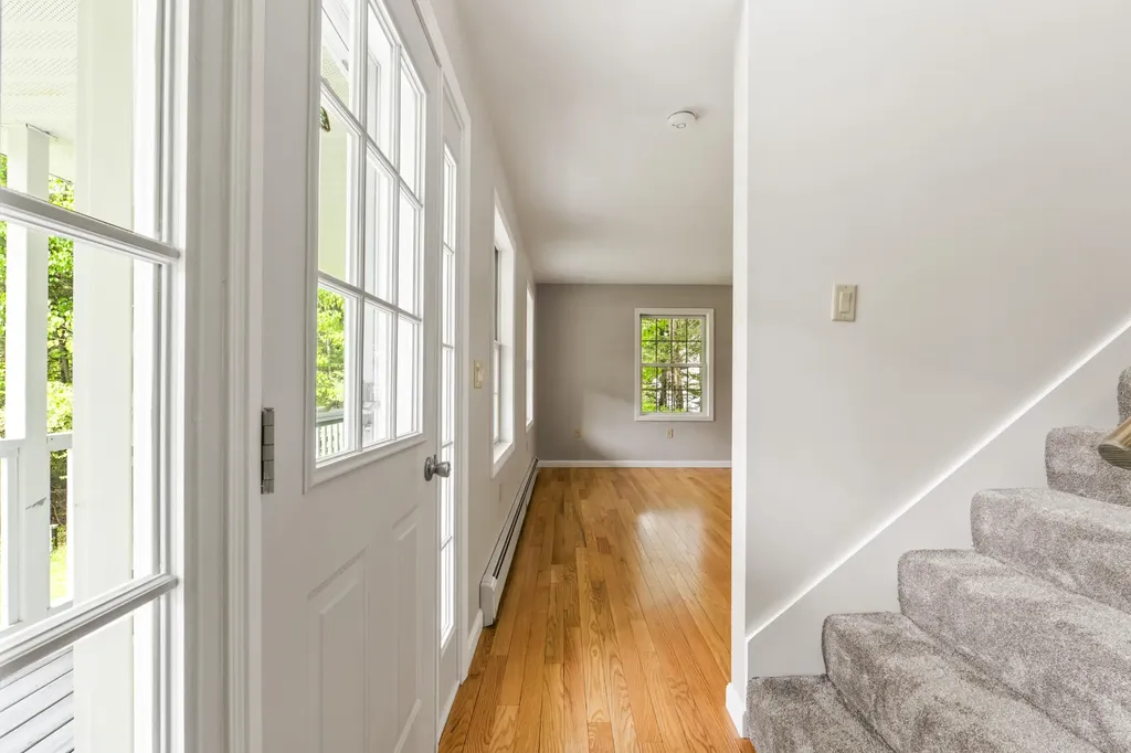 9 Tyrawley Road Farmingdale ME 04344