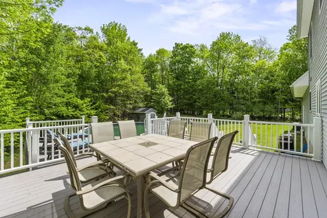 9 Tyrawley Road Farmingdale ME 04344
