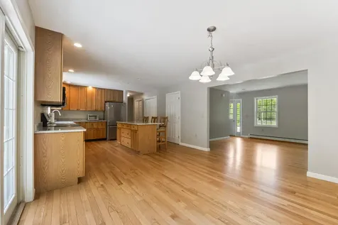 9 Tyrawley Road Farmingdale ME 04344