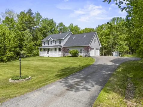 9 Tyrawley Road Farmingdale ME 04344