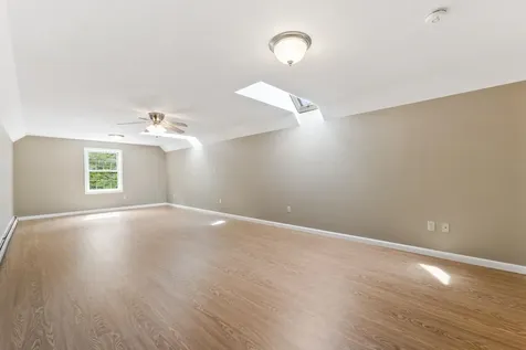 9 Tyrawley Road Farmingdale ME 04344