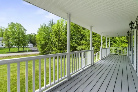 9 Tyrawley Road Farmingdale ME 04344