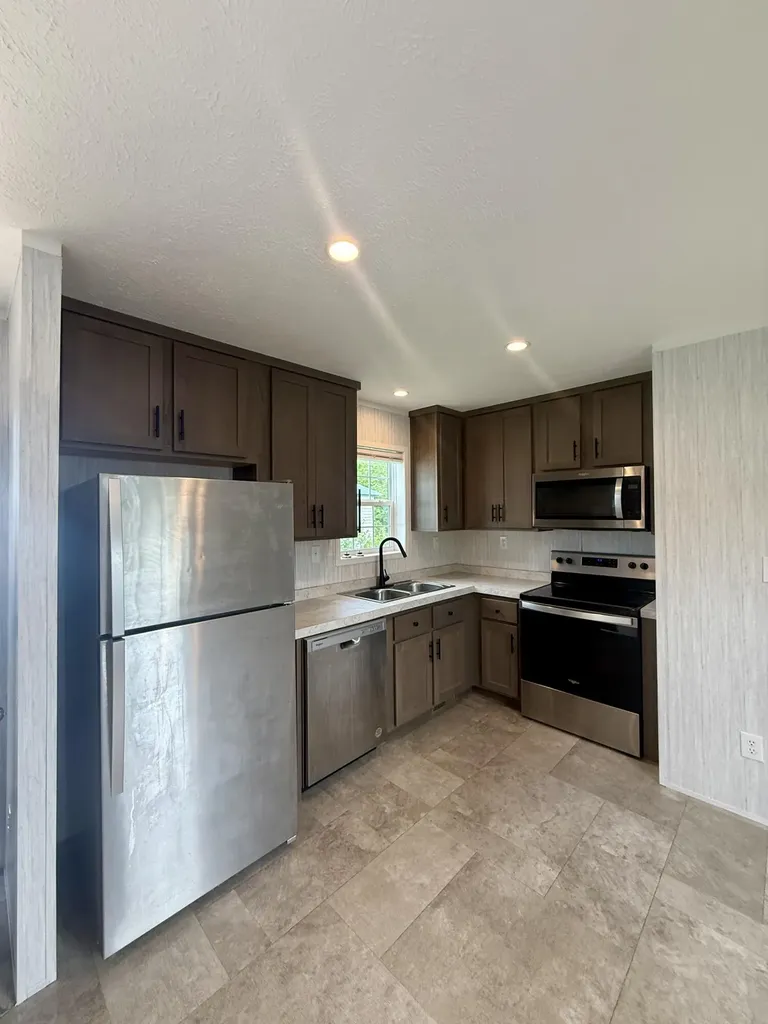 28 Hobson Avenue Veazie ME 04401