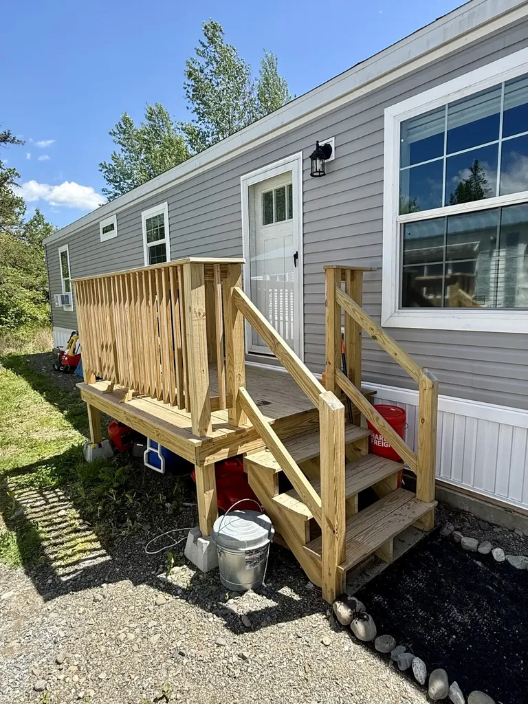 28 Hobson Avenue Veazie ME 04401