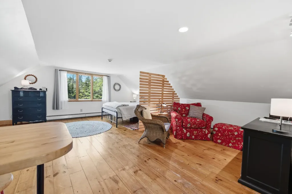 36 Snowdeal Lane South Thomaston ME 04858