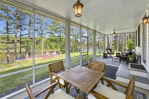 36 Snowdeal Lane South Thomaston ME 04858