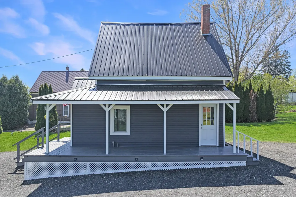 61 Washburn Street Caribou ME 04736