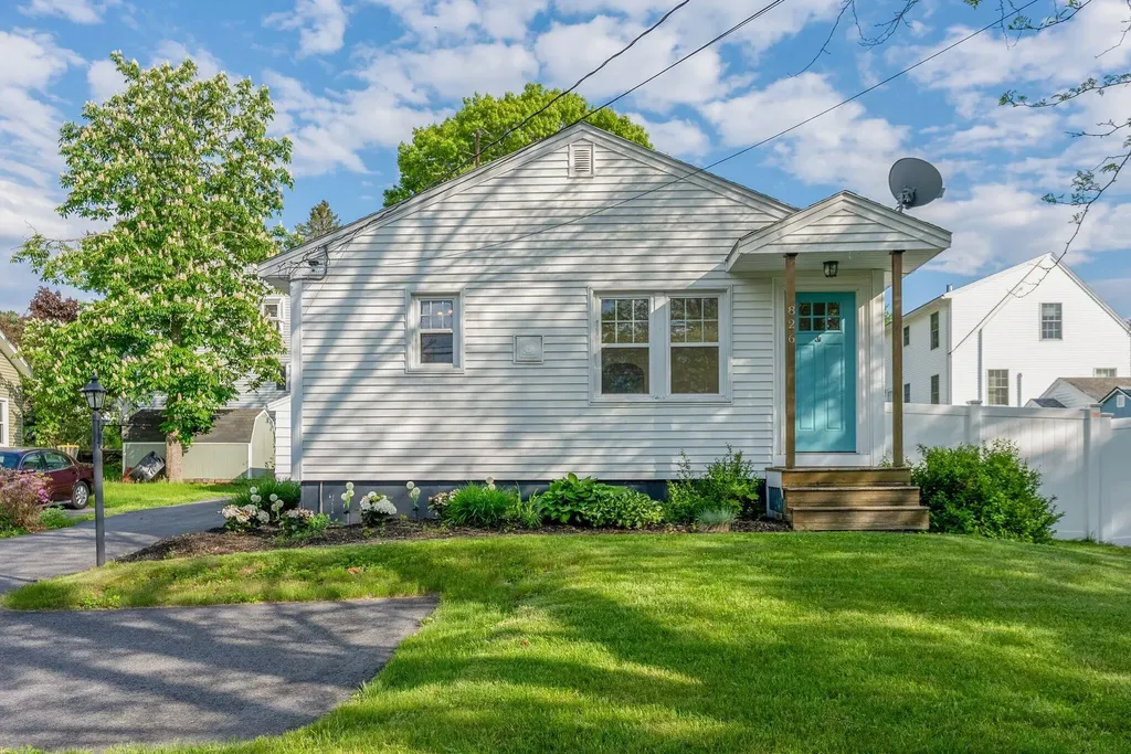 826 Highland Avenue South Portland ME 04106