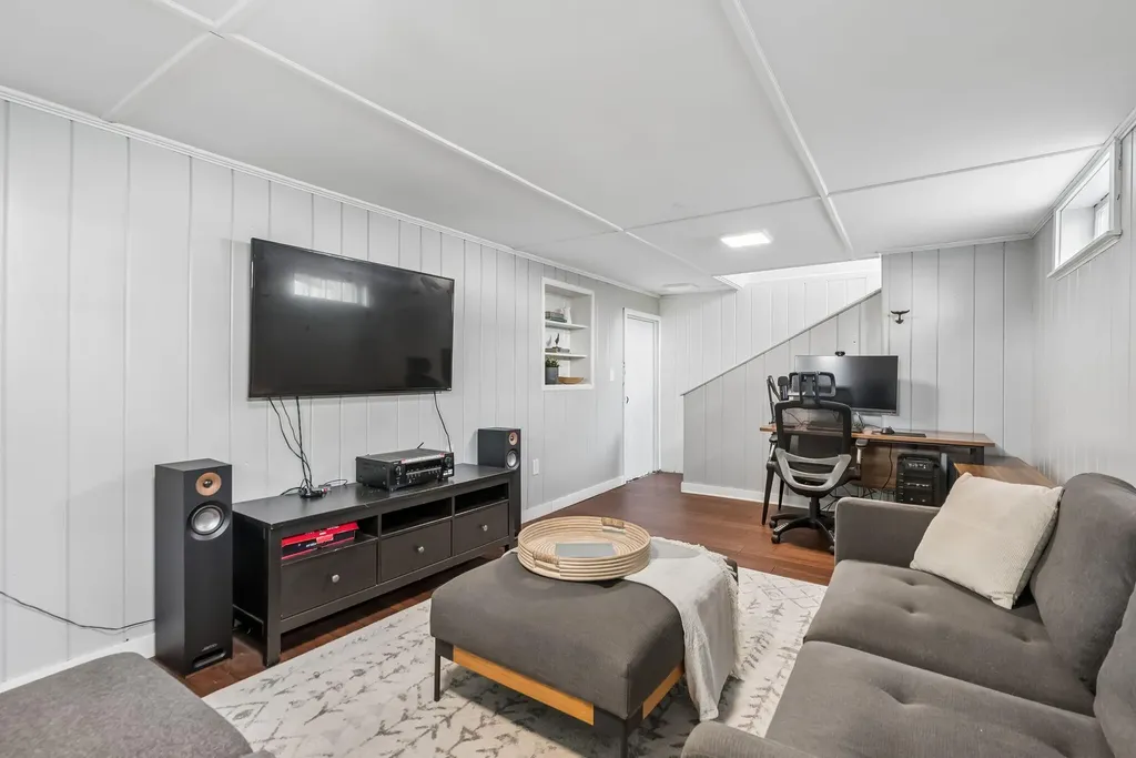 826 Highland Avenue South Portland ME 04106