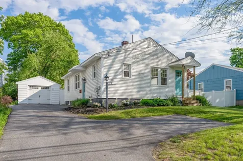 826 Highland Avenue South Portland ME 04106